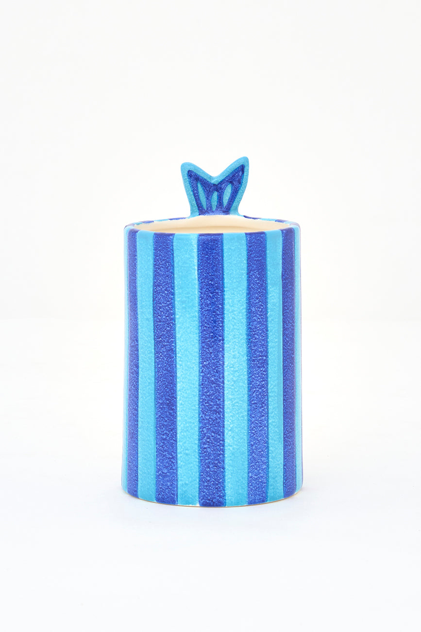 Gresezko edalontzia, hortzetako eskuila gordetzeko