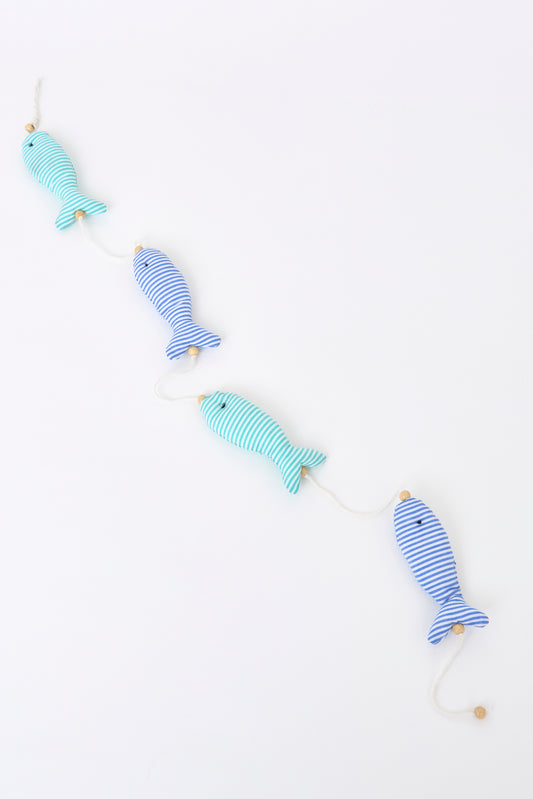 Guirnalda de peces de algodón