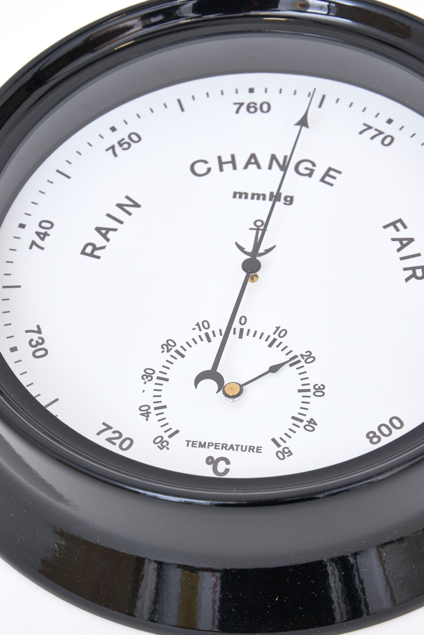 Barómetro de pared con detalle de ancla