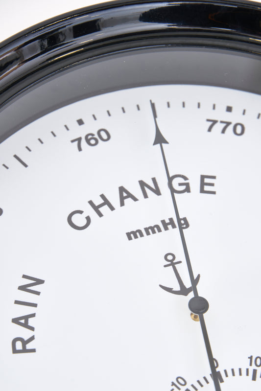 Barómetro de pared con detalle de ancla