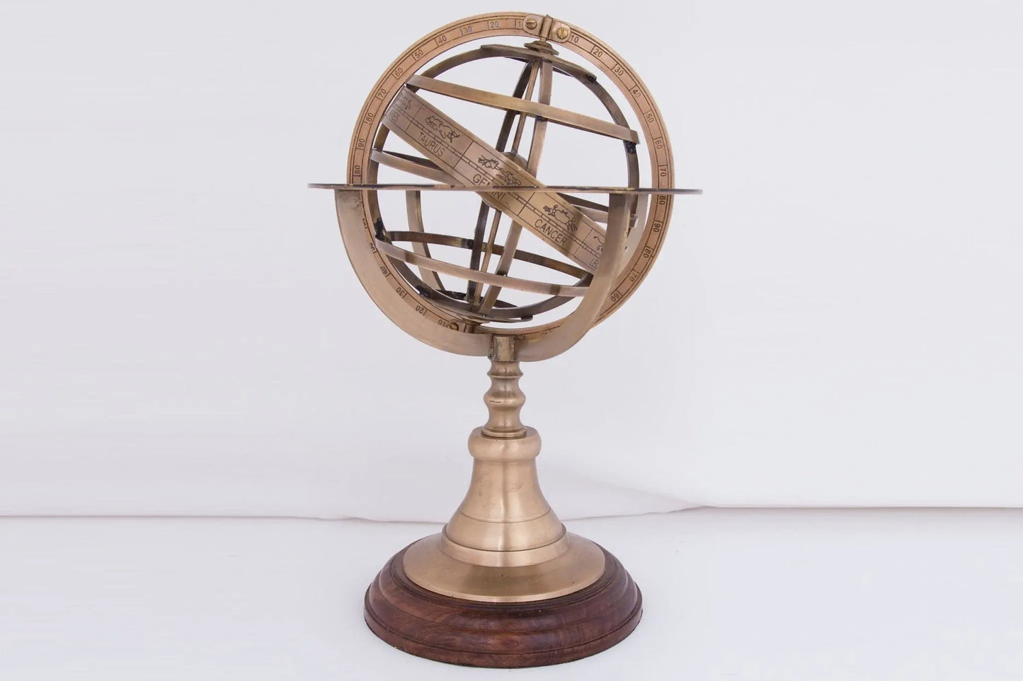 Elegante esfera armillar con base de madera - D785 Batela