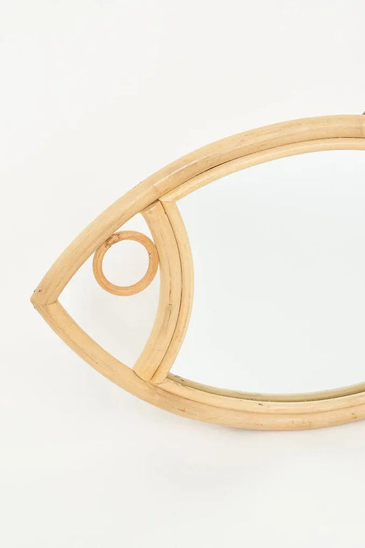 Espejo de ratán con forma de pez