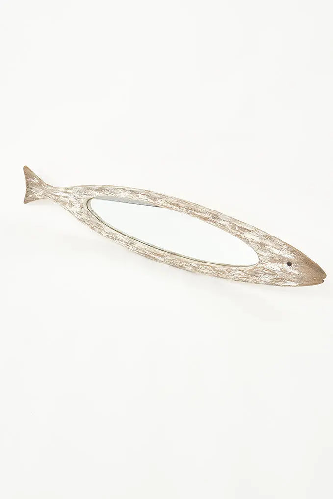 Espejo grande de madera con forma de pez