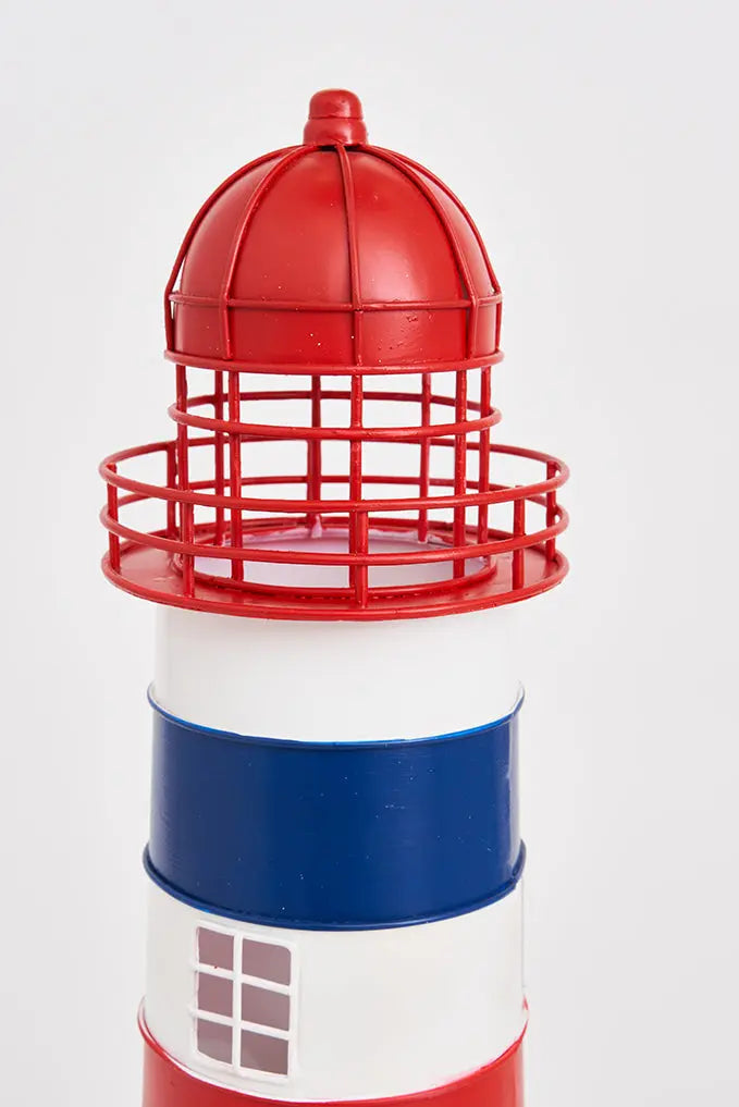 Faro de metal con led grande con casa