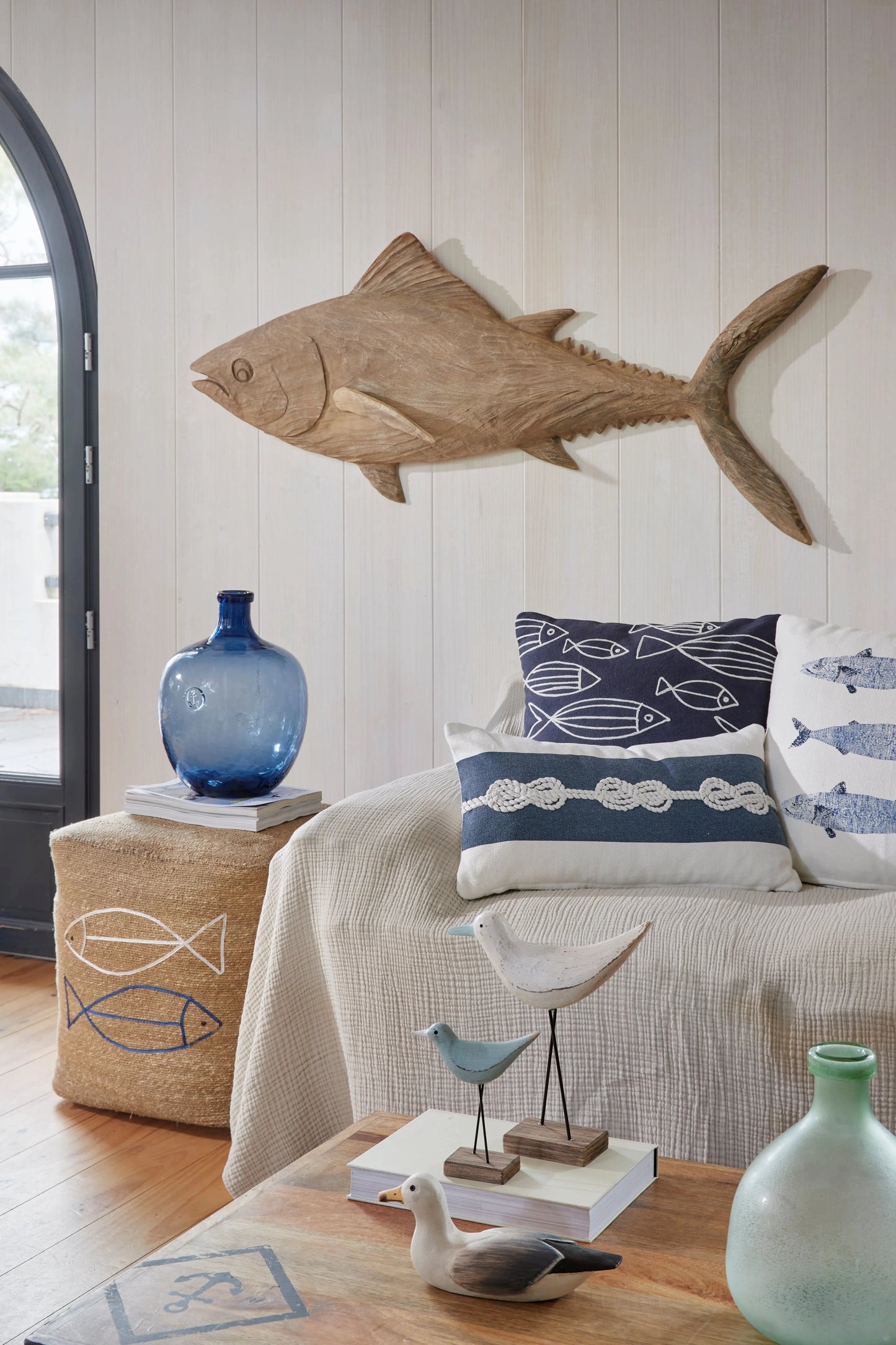 Figura de atún hecha en resina para pared Batela Deco 2025