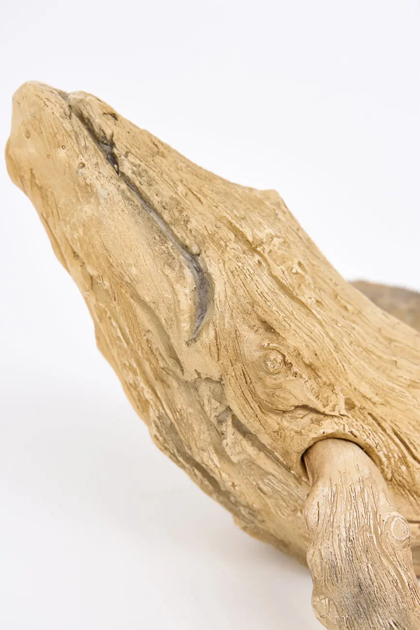 Figura de ballena hecha en resina