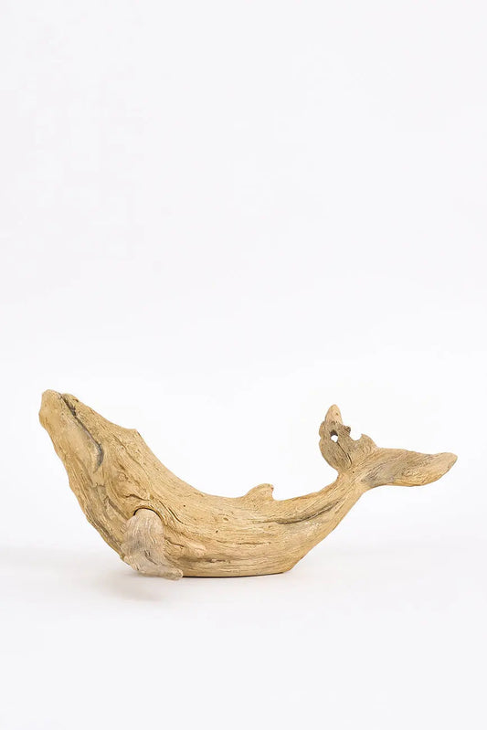 Figura de ballena hecha en resina
