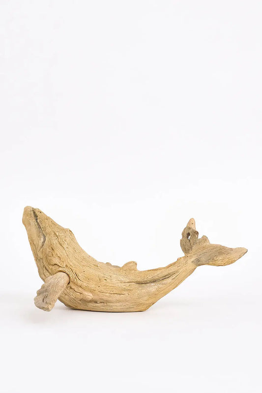 Figura de ballena hecha en resina