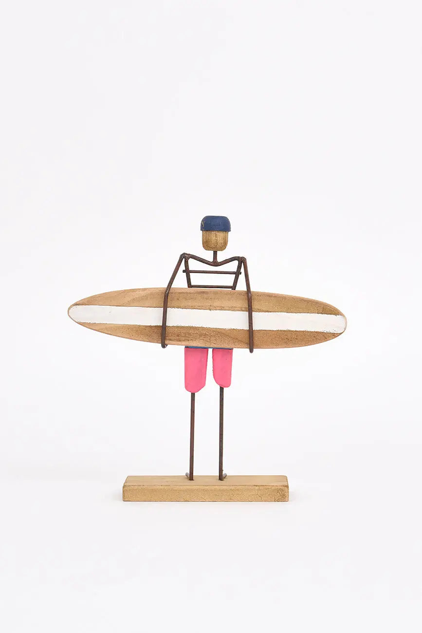 Figura de surfero de metal y madera