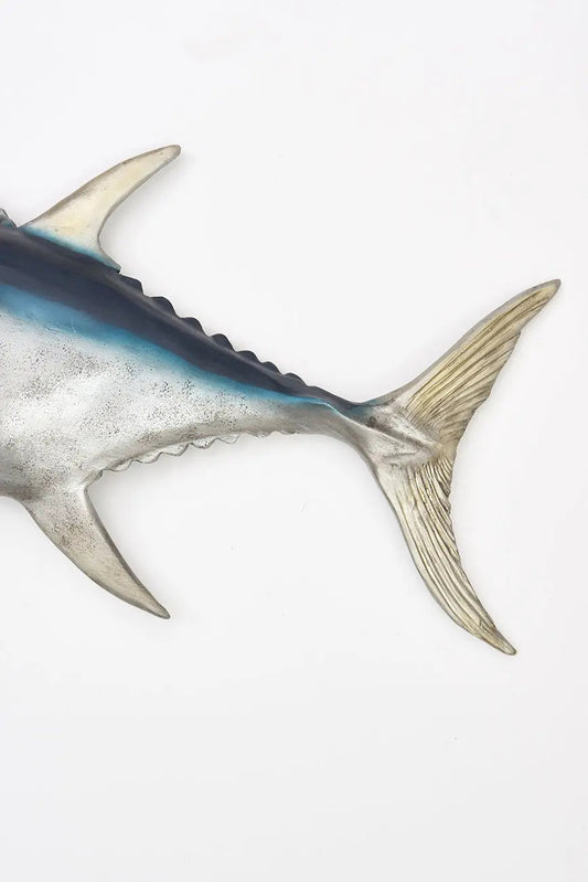 Figura realista de atún hecha en resina para pared