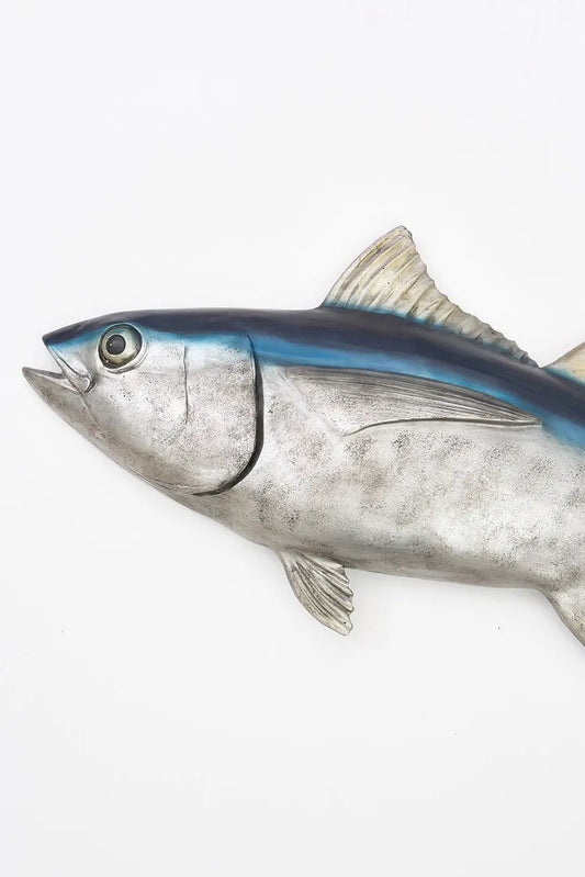 Figura realista de atún hecha en resina para pared