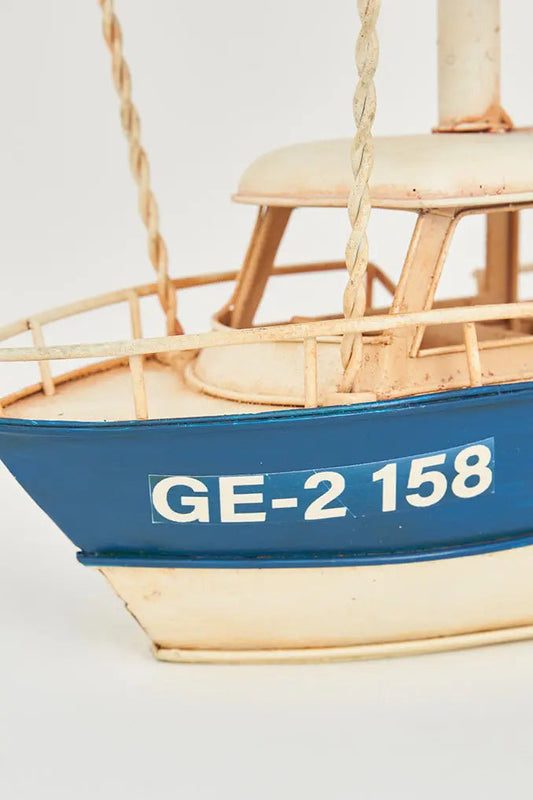 Globo con barca de metal grande para colgar