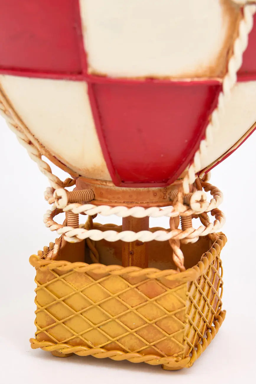 Globo decorativo en metal rojo y beige