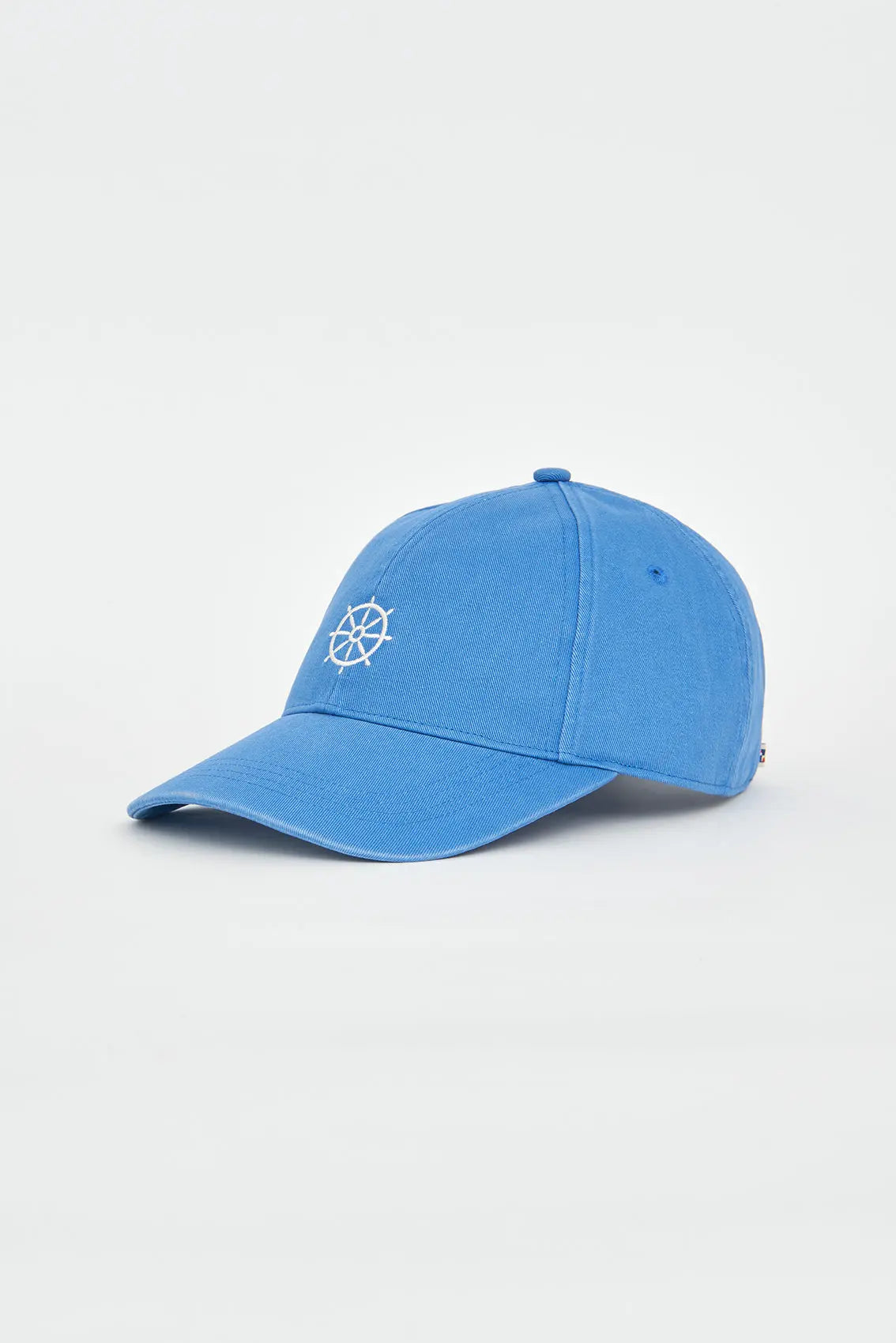 Cotton cap with embroidered rudder