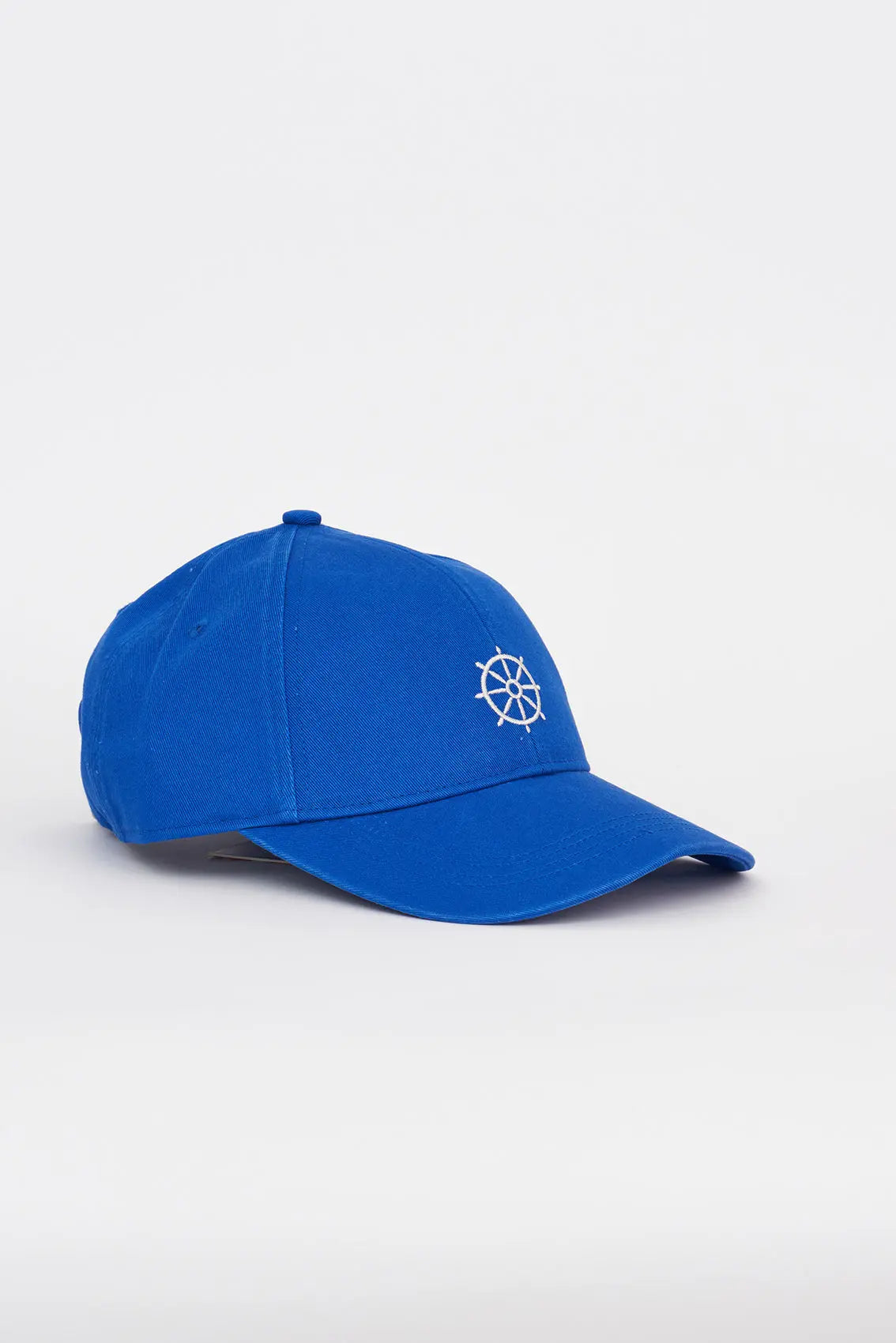 Cotton cap with embroidered rudder