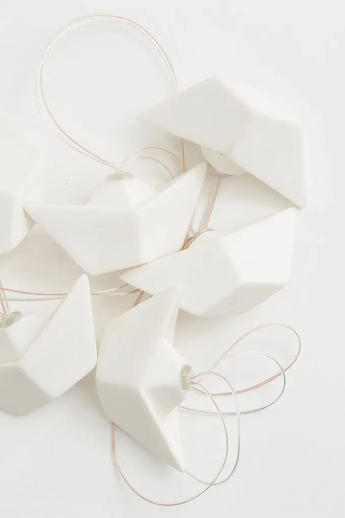 Guirnalda de farolillos con barcos en resina