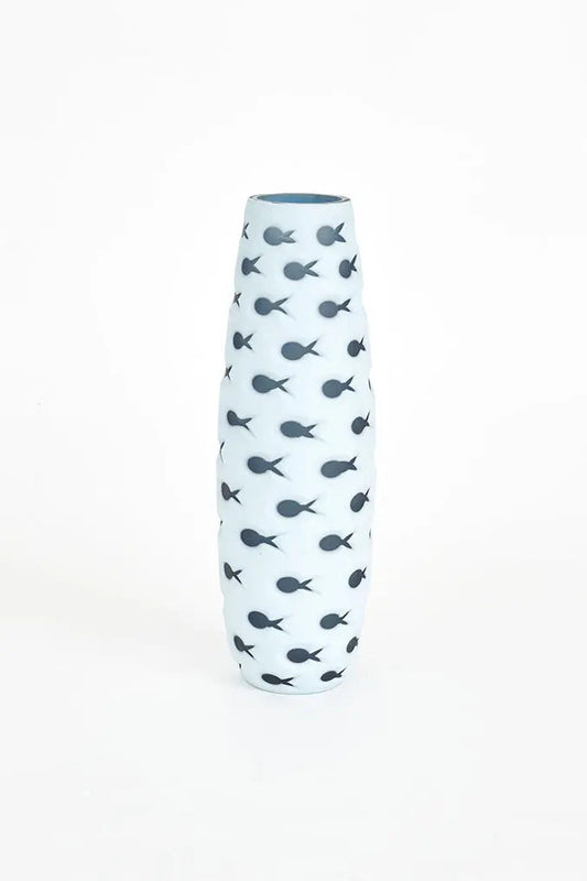 Jarrón o florero de cristal con peces