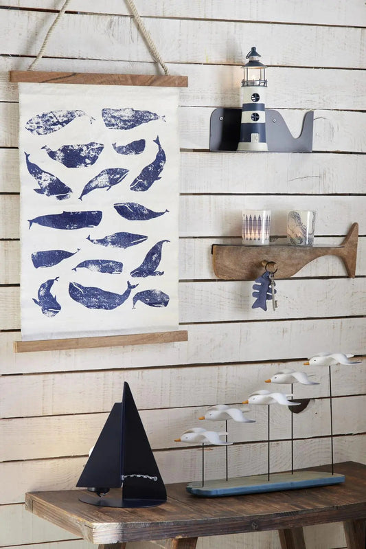 Lámina de tela y madera para colgar con ballenas azules - D6759 Batela