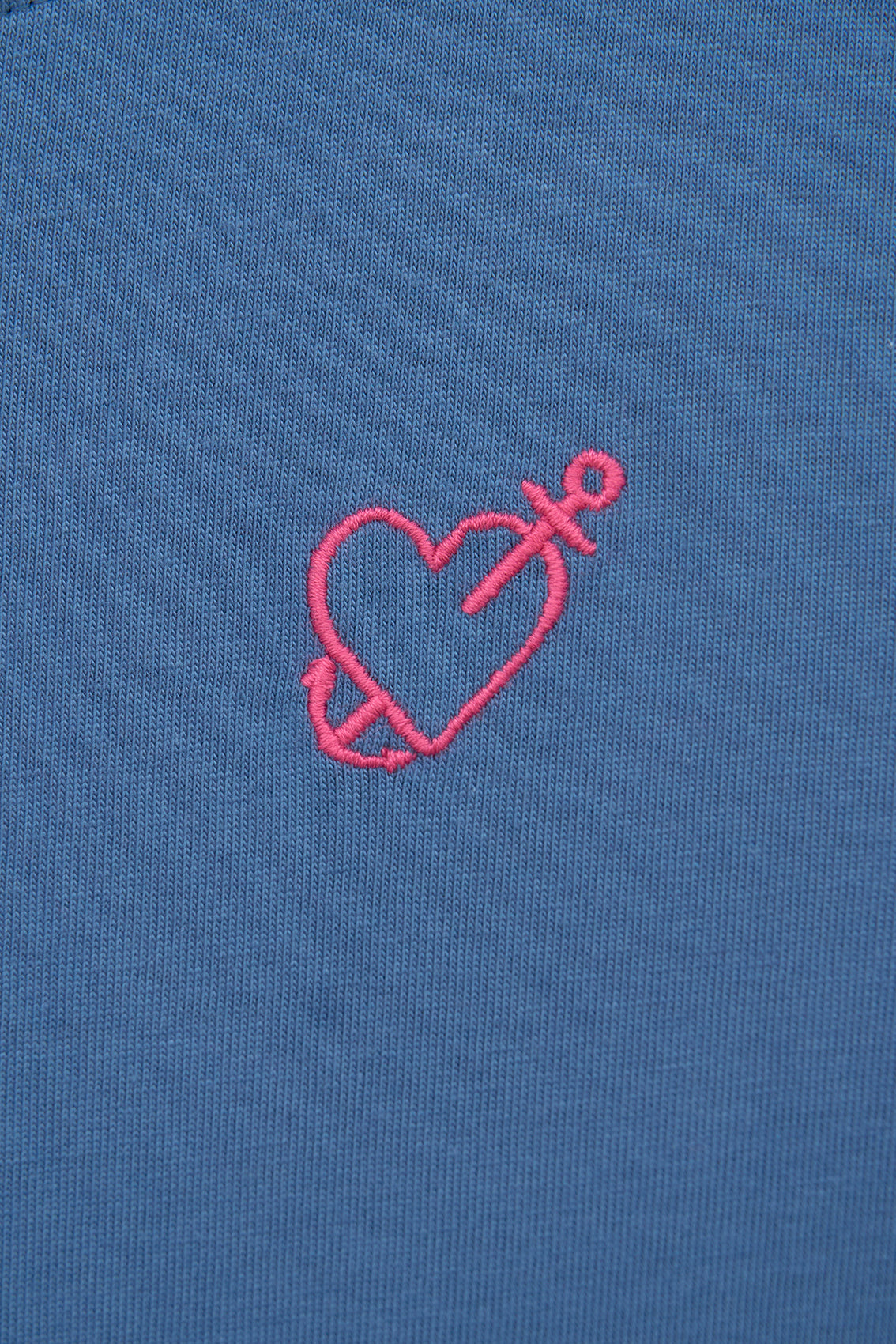 T-shirt à manches longues avec des cœurs