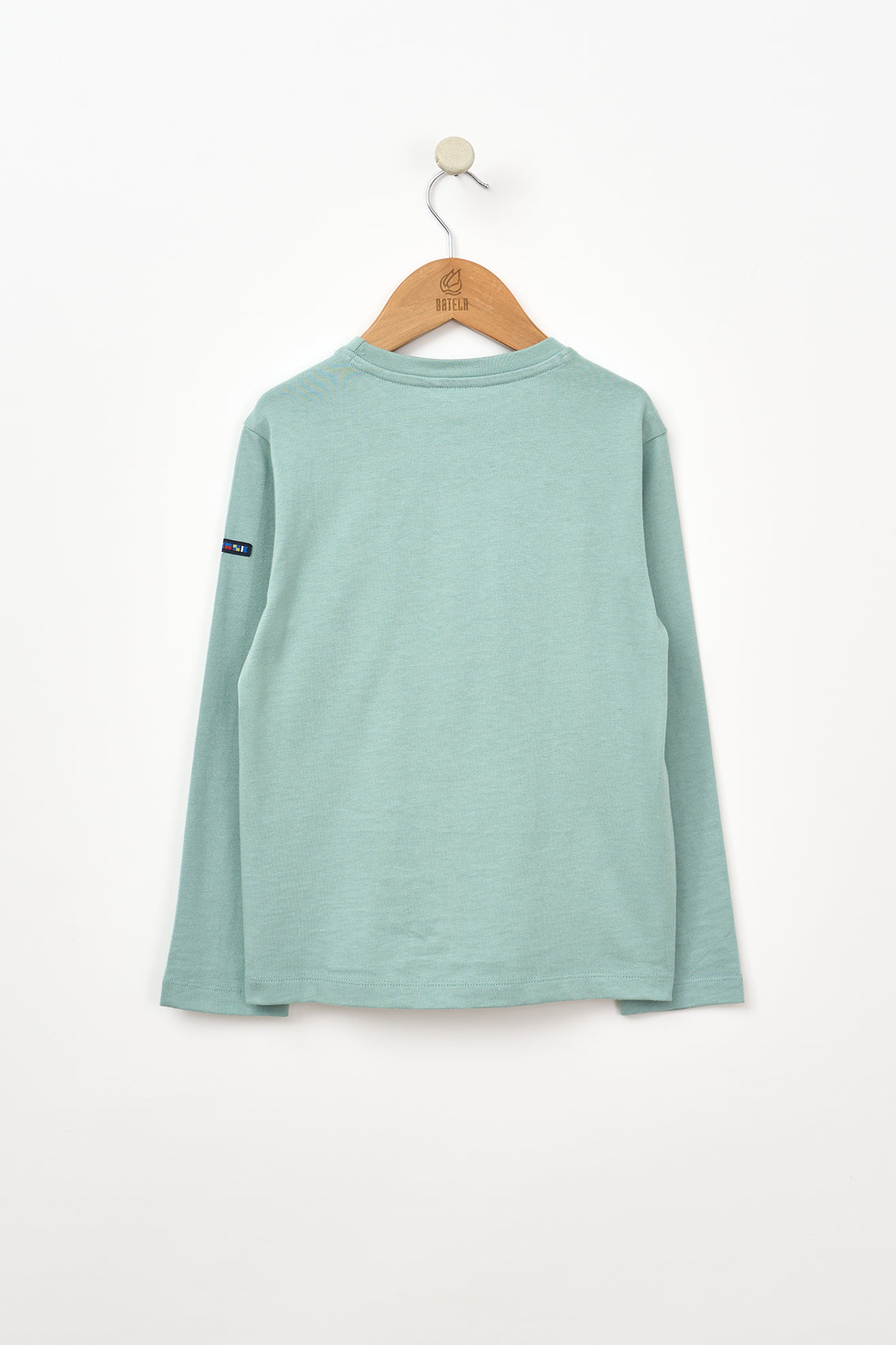 Long-sleeved kids’ t-shirt with fishing bear print