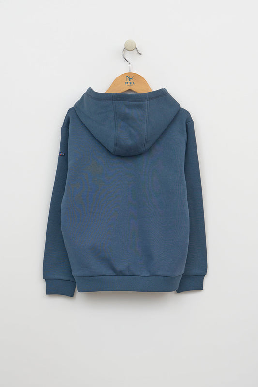 Sweat à capuche et patchs de requin