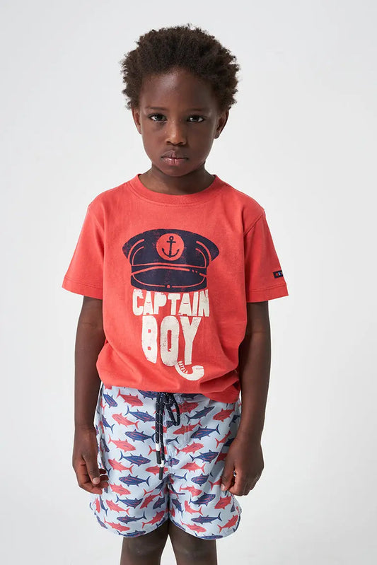 Mutikoentzako mahuka motzeko kotoizko “Captain Boy” kamiseta.
