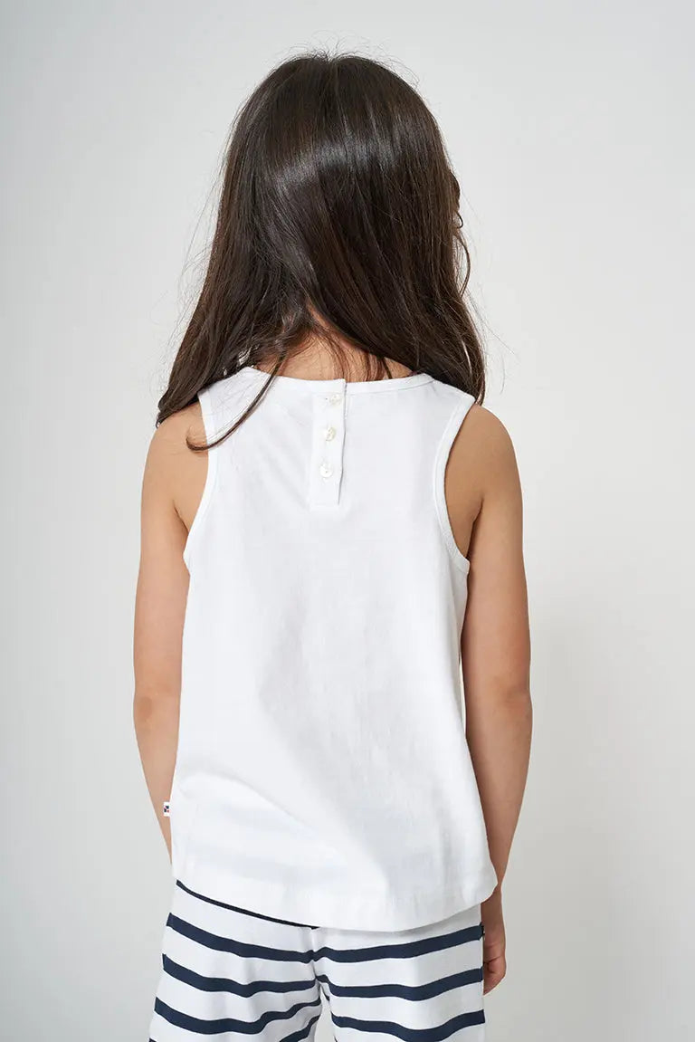 Kotoizko kamiseta tiranteduna itsas-paisaiarekin