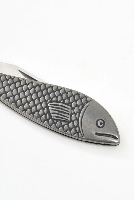 Navaja con forma de pez