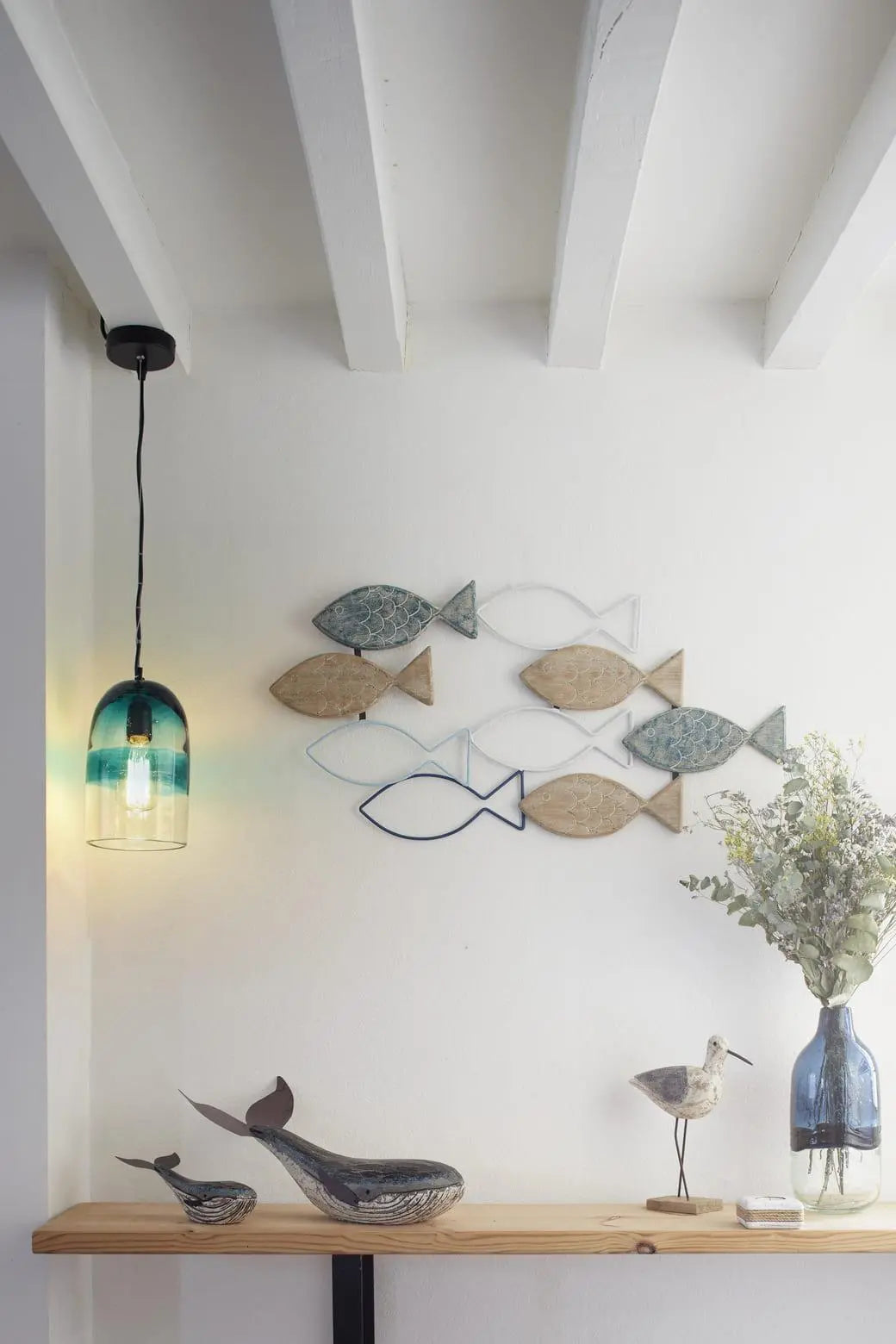 Pájaro con base de madera. Pintado en tonos blancos y grises - D2252 Decoración Náutica Batela