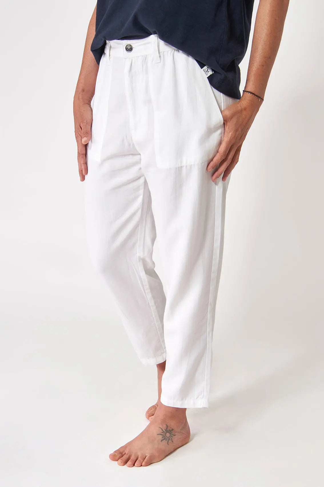 Tencel pants with elastic waistband