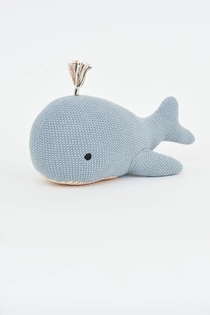 Peluche con forma de ballena en algodón. Batela Deco 2024