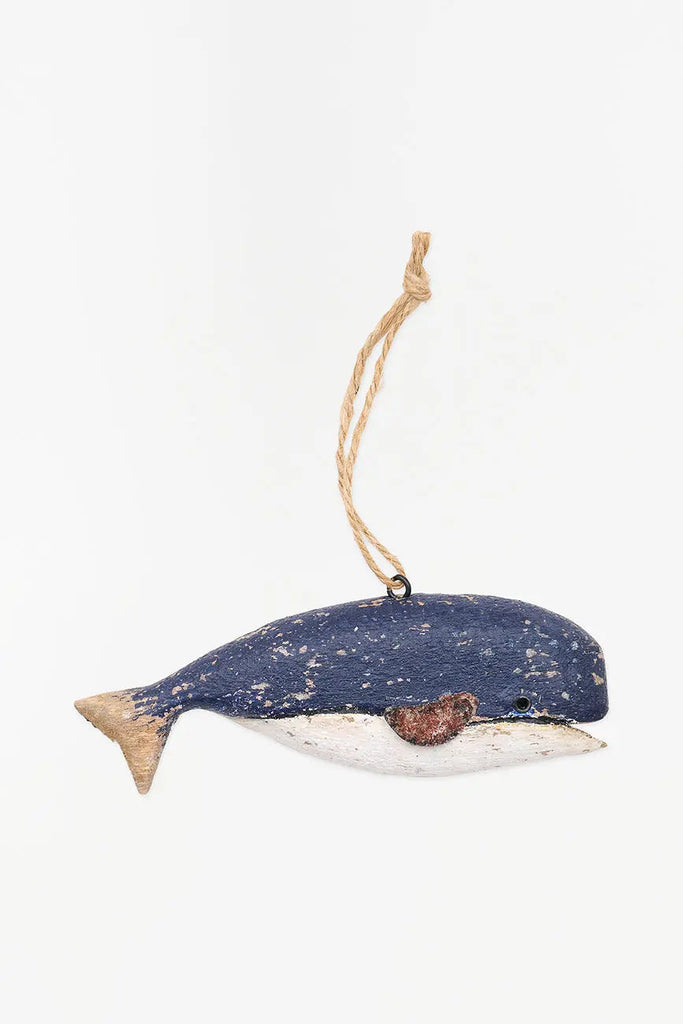 Colgante de madera en forma de ballena