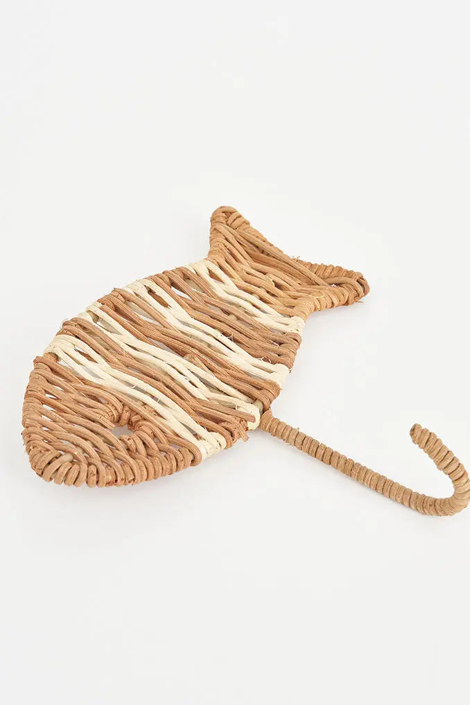 Perchero de ratán forma de pez Batela Deco 2024