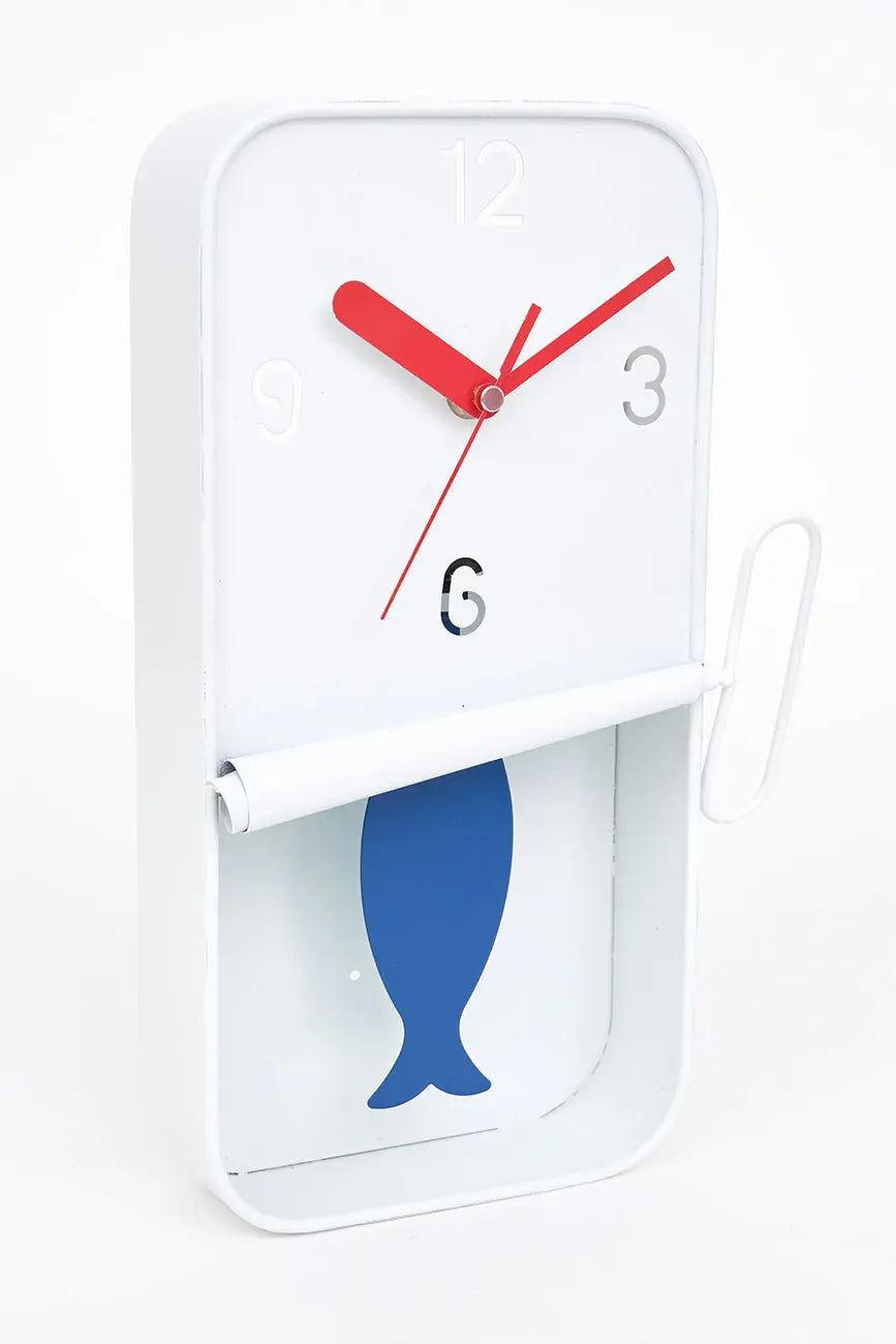 Reloj lata de conservas blanca