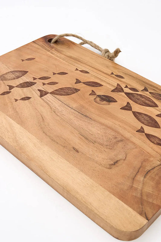 Tabla de cocina con banco de peces