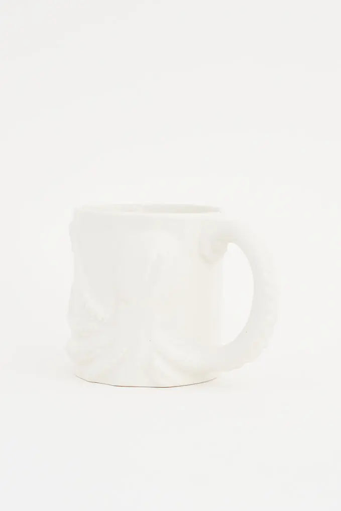 Taza cerámica con tentáculo pulpo en relieve Batela Deco 2024