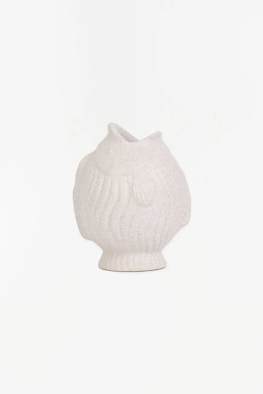 Vasija con forma de pez en porcelana