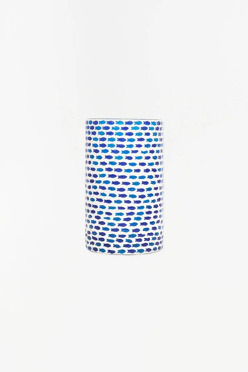 Vasija de cristal con peces