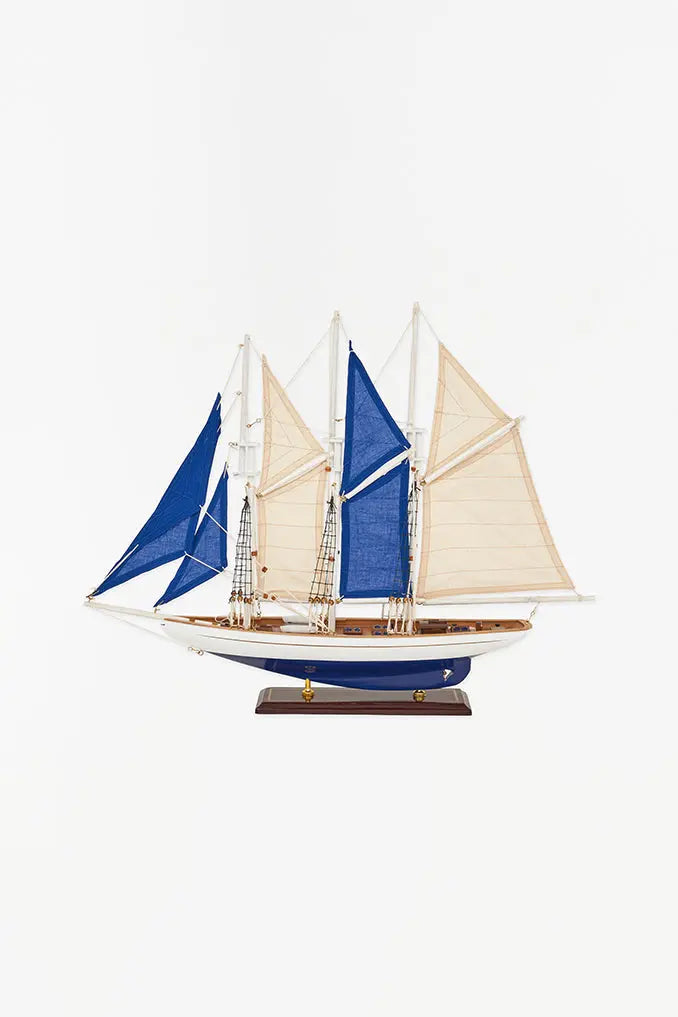 3 mast sailboat