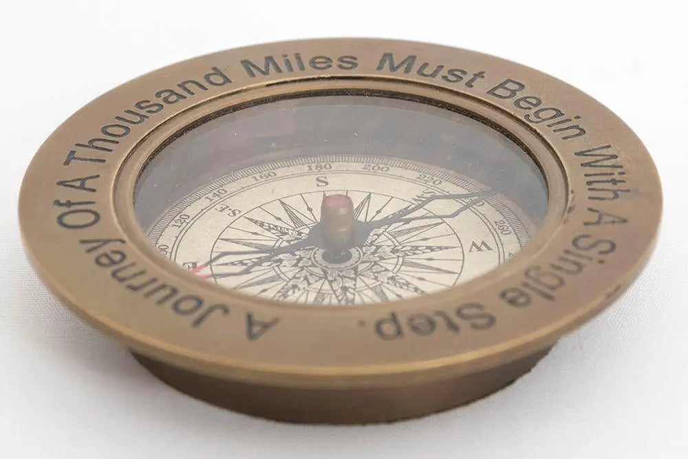 Brújula en latón - D931 Batela