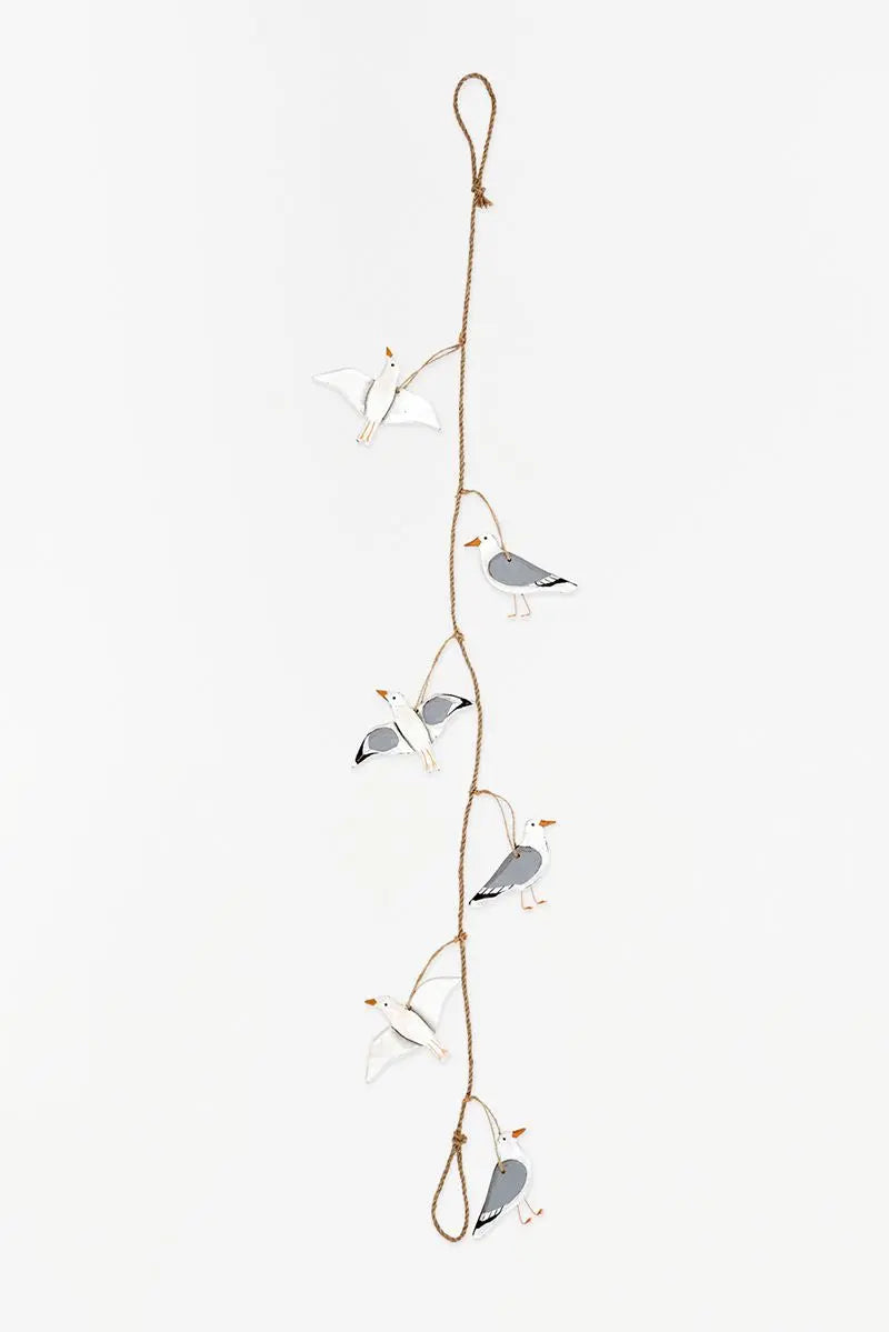 Guirnalda compuesta por seis gaviotas de madera - D2247 Decoración Náutica Batela