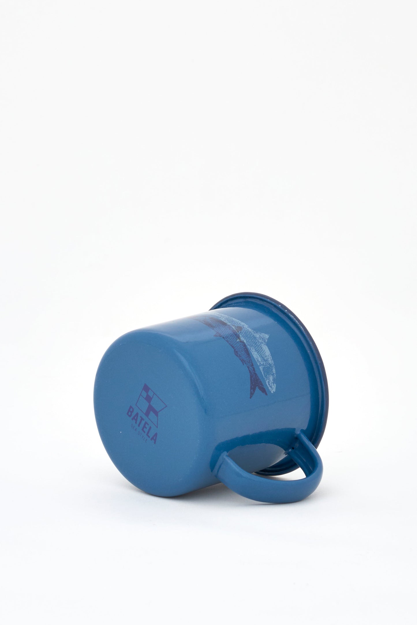 Set de 4 tazas esmaltadas con pez