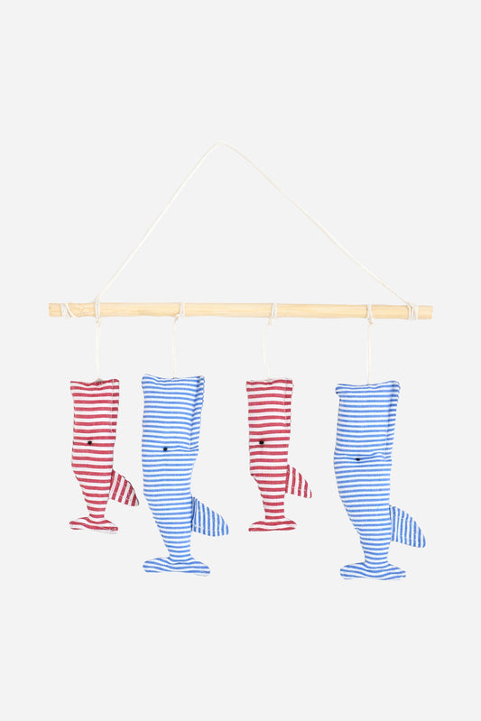 Móvil de ballenas de algodón