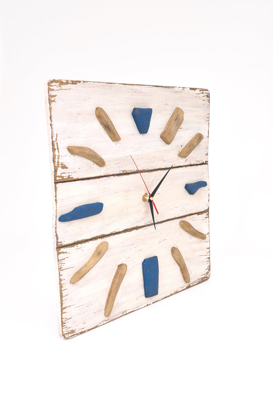 Reloj de pared de madera driftwood