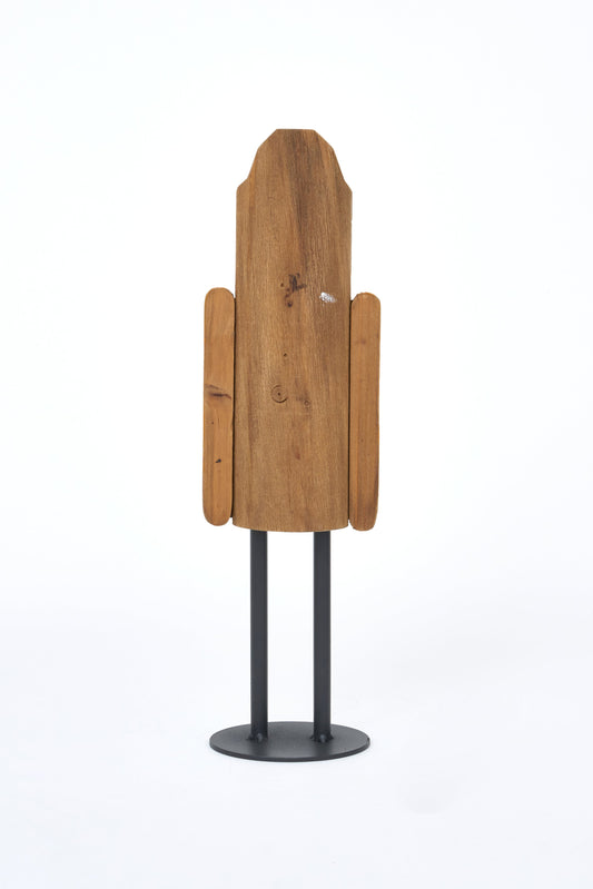 Marinero decorativo de madera con chubasquero