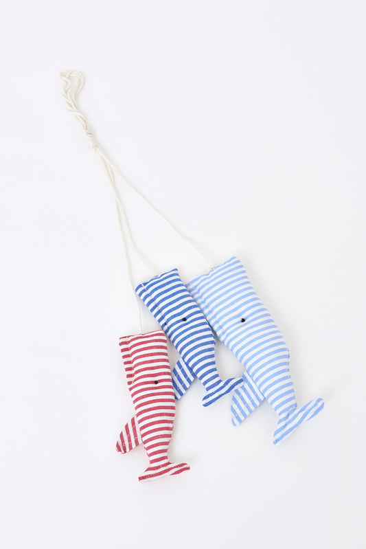 String of cotton whales