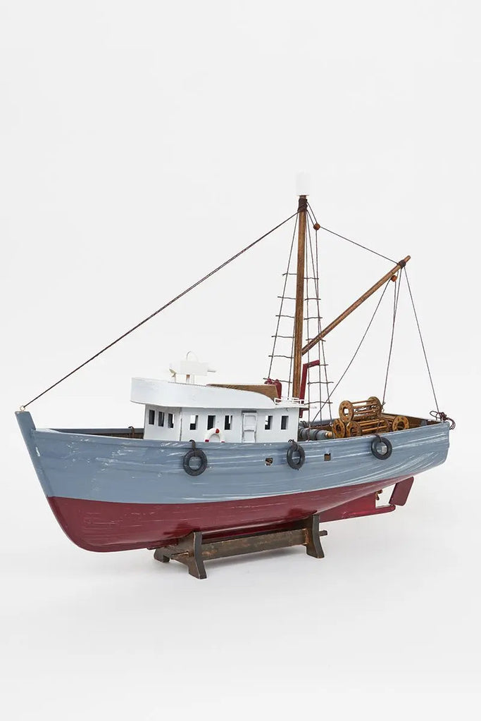Réplica o maqueta de barco pesquero Batela
