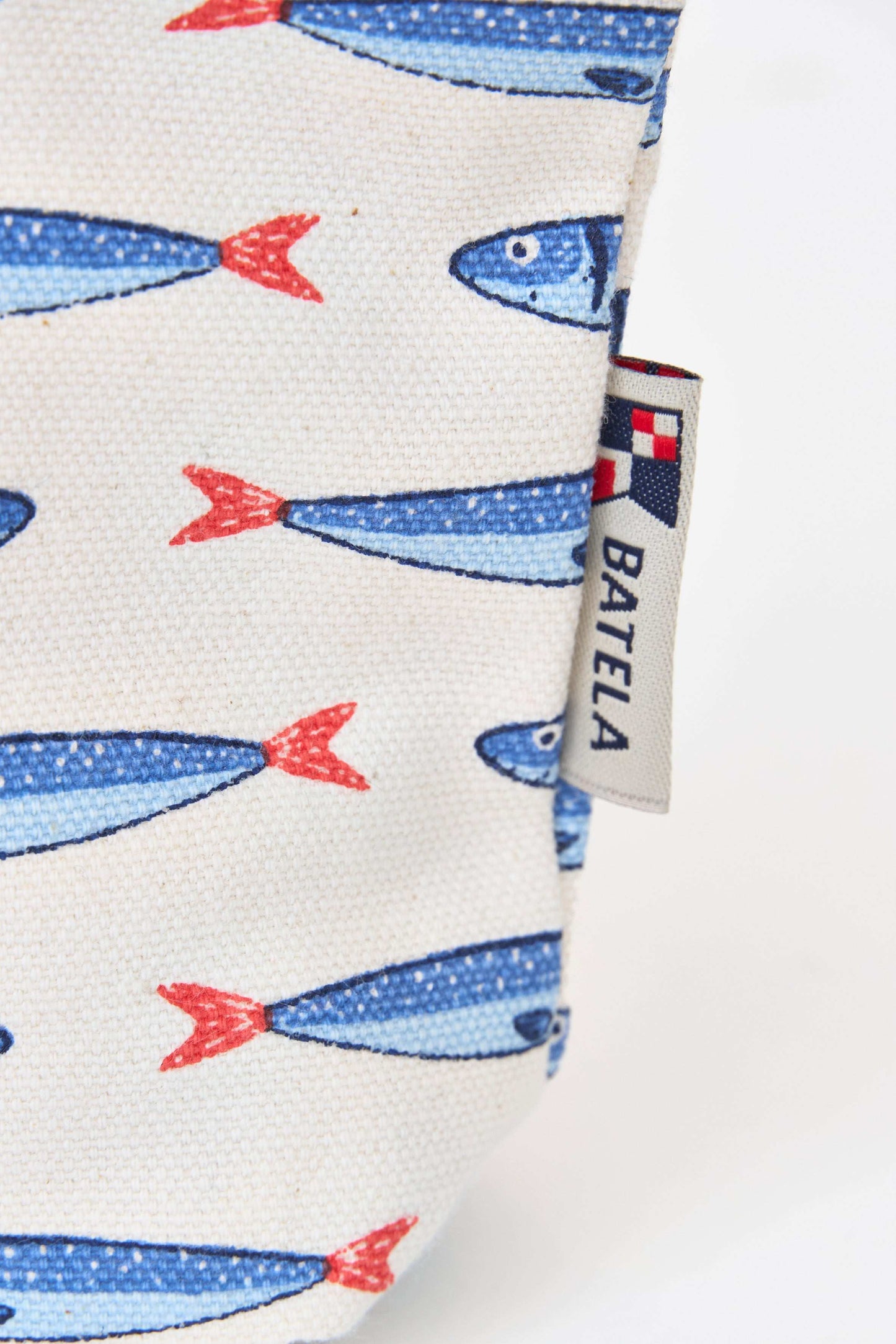 Cotton toiletry bag with fish print