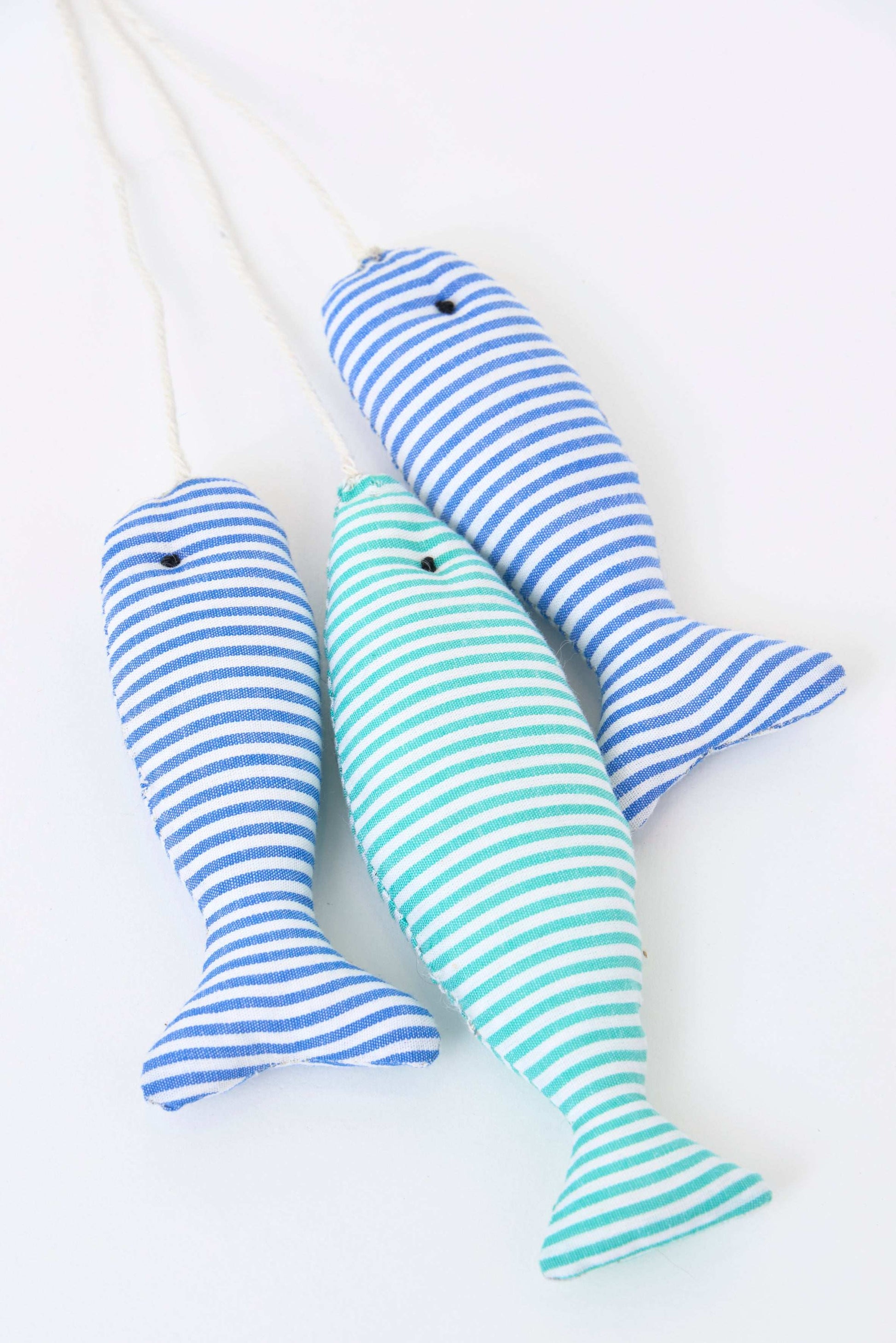 String of cotton fish