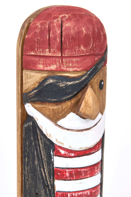 Pirata decorativo de madera